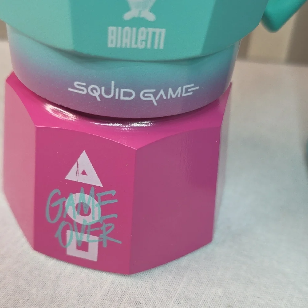 Bialetti Moka Express Squid Game Netflix Special Edition 3-Cup Coffee Maker NEW